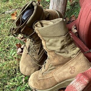 🇺🇲 COMBAT BOOTS  SZ 9.5 Bellville  Proudly U.S.A Unisex OUTDOORSMAN